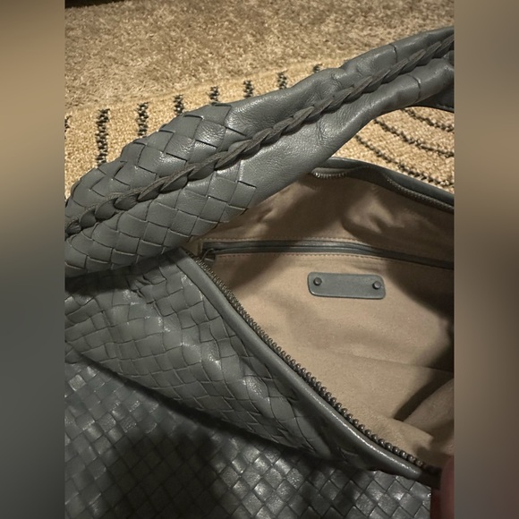 Rare Large Woven Knot Leather Handbag - Picture 4 of 8